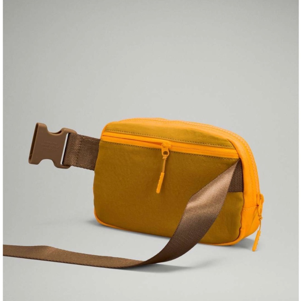 OG Lululemon Everywhere Belt Bag in Gold Spice / Clementine - Picture 6 of 13